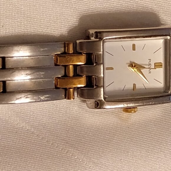 Pulsar Ladies watch - Picture 4 of 4